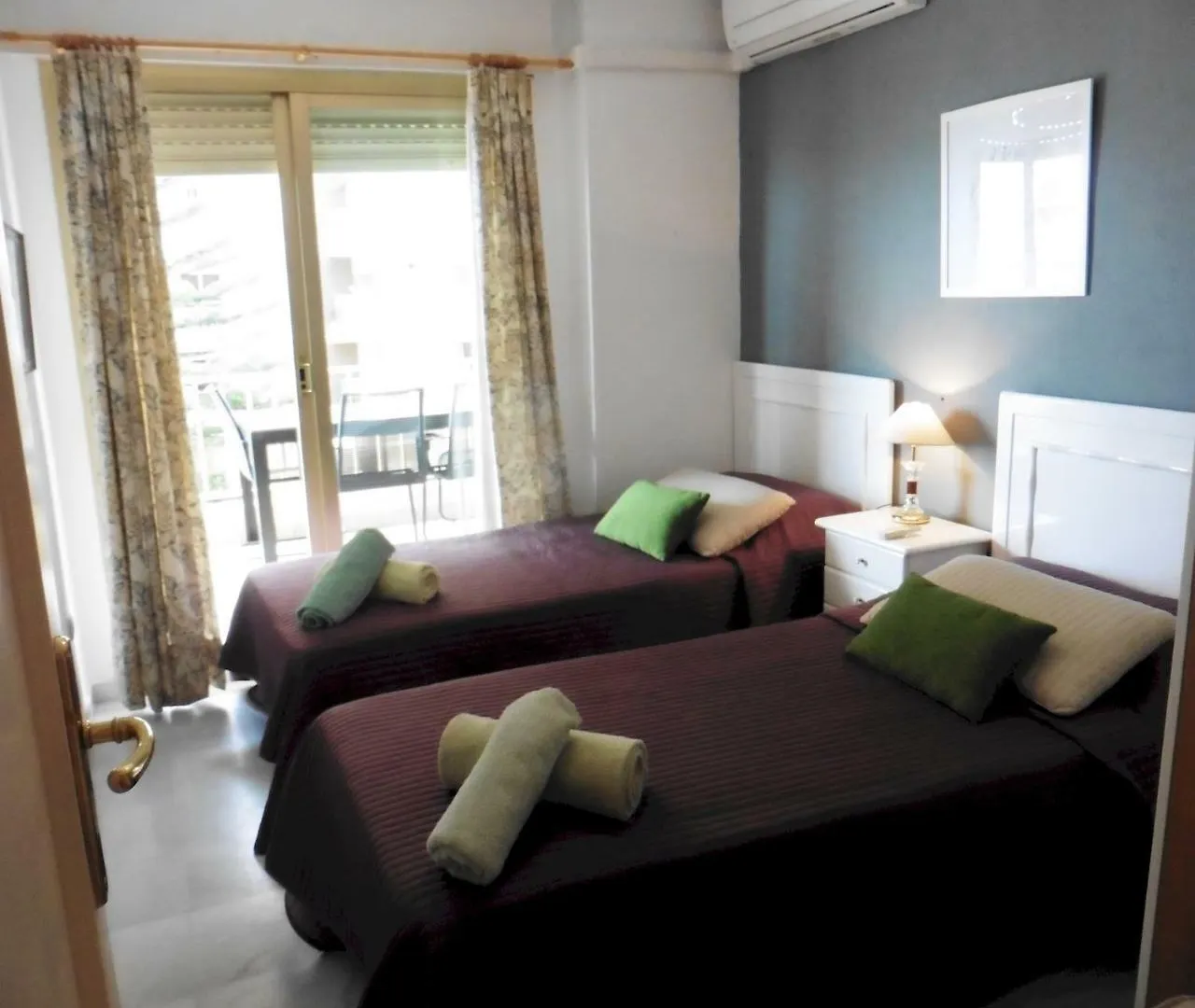 Dona Sofia Apartment فوينخيرولا