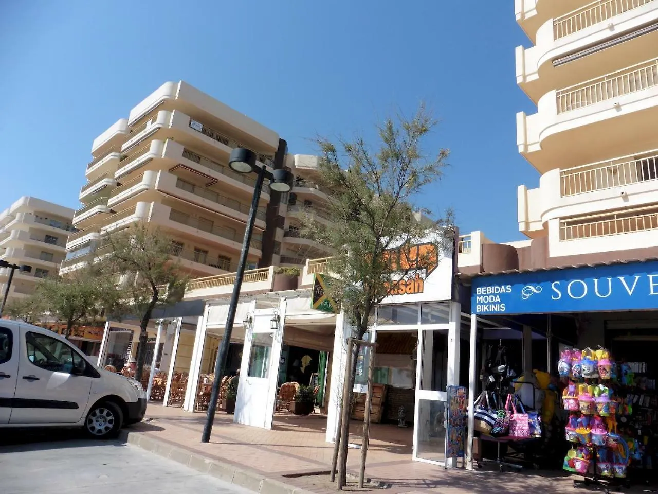 Dona Sofia Apartment فوينخيرولا